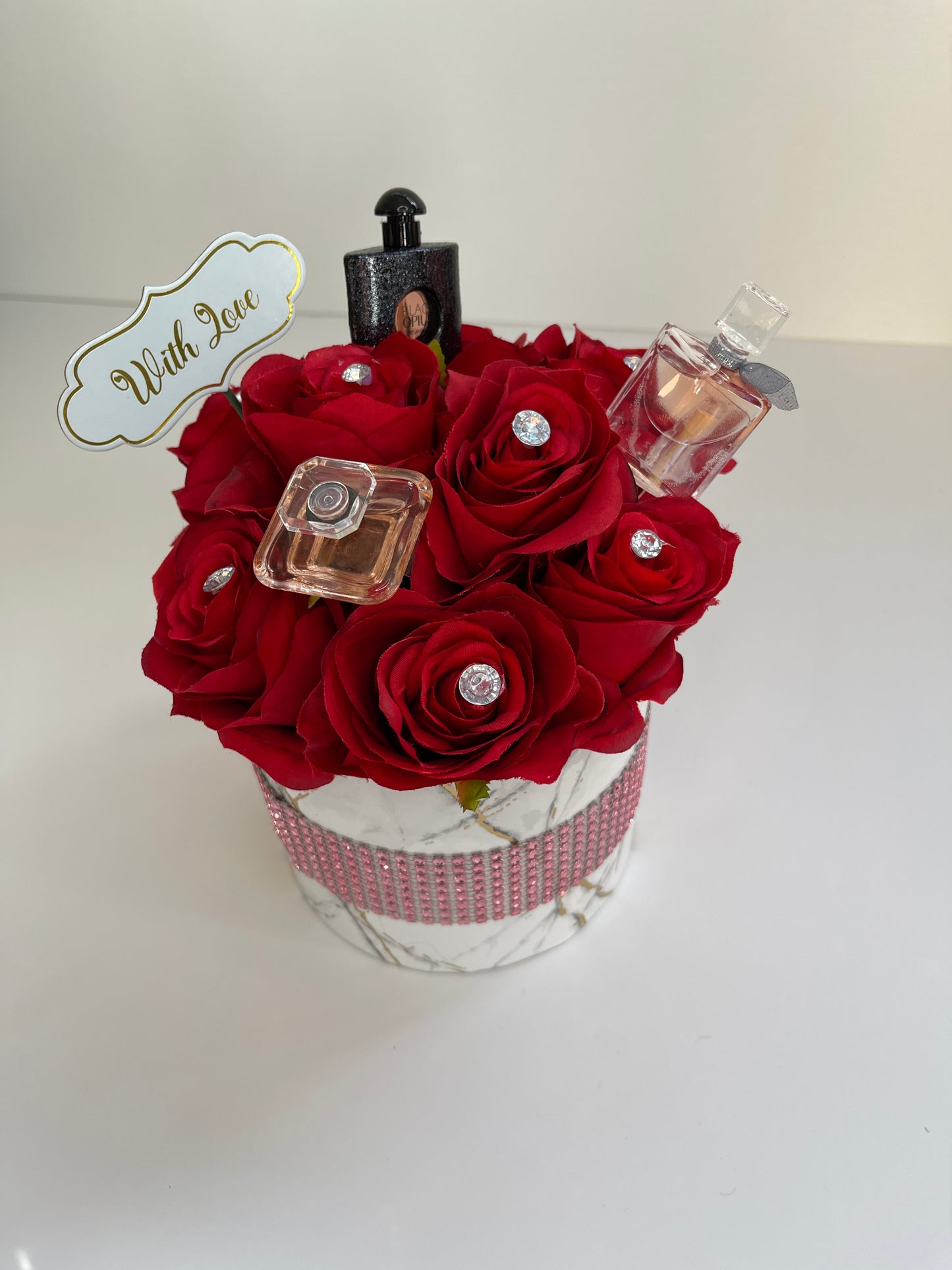 Royal Red Luxe – Luxury Perfume Bouquet