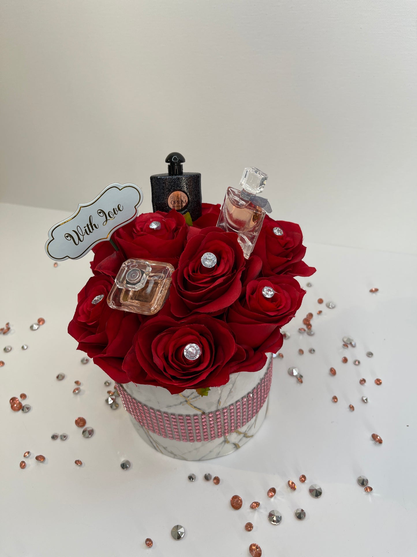 Royal Red Luxe – Luxury Perfume Bouquet